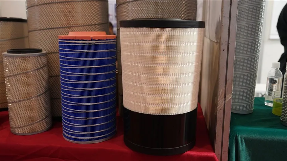 Heavy Duty Truck Air Lim Hlau Spare Parts Machinery Equipment P628203 11K9-21320 11K9-21310 Tshiab Siv Kev Cai