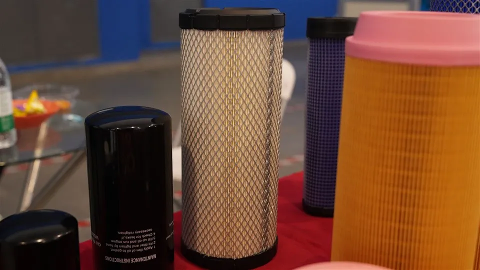 High-efficiency Heavy Truck Air Lim C17337 Tractor Part Engine Oil Air Filter 87438245 CA-839A Great Hepa Cua Lim